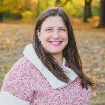 Photo of Carly Heffron