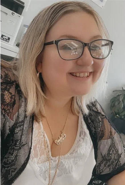 Photo of Stephanie Hendrickson